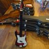 Miniatuur Basgitaar Redburst (witte slagplaat) + Stand - Afbeelding 2